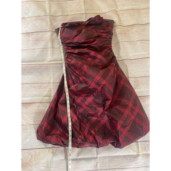 Kay Unger Women's Red Plaid Strapless 100% Silk Cocktail Dress - 8 - Picture 4 of 14